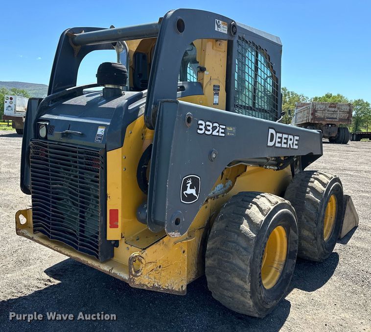image for item OM9470 2015 John Deere  332E skid steer loader
