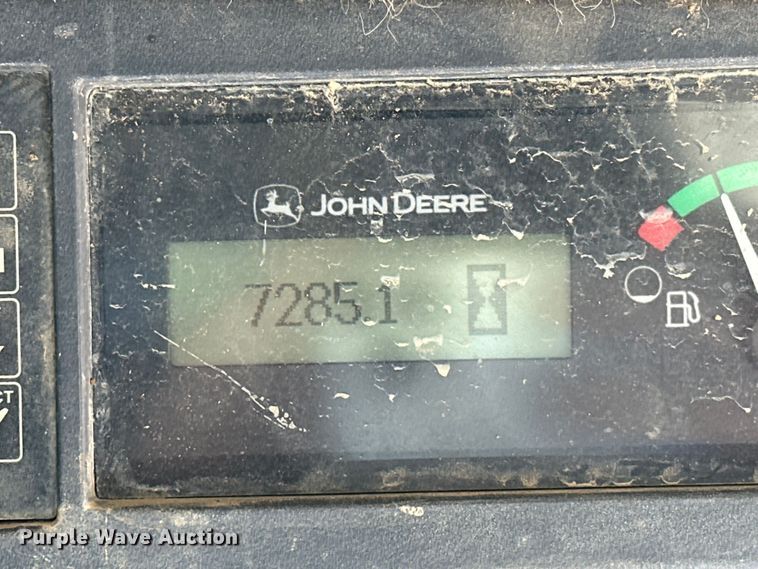 image for item OM9470 2015 John Deere  332E skid steer loader