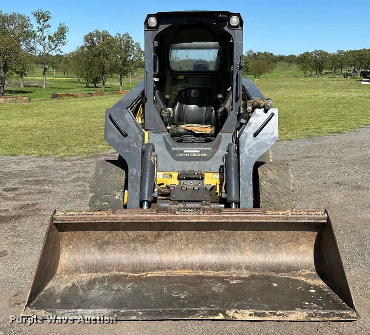 image for item OM9471 2016 John Deere  332E  skid steer loader