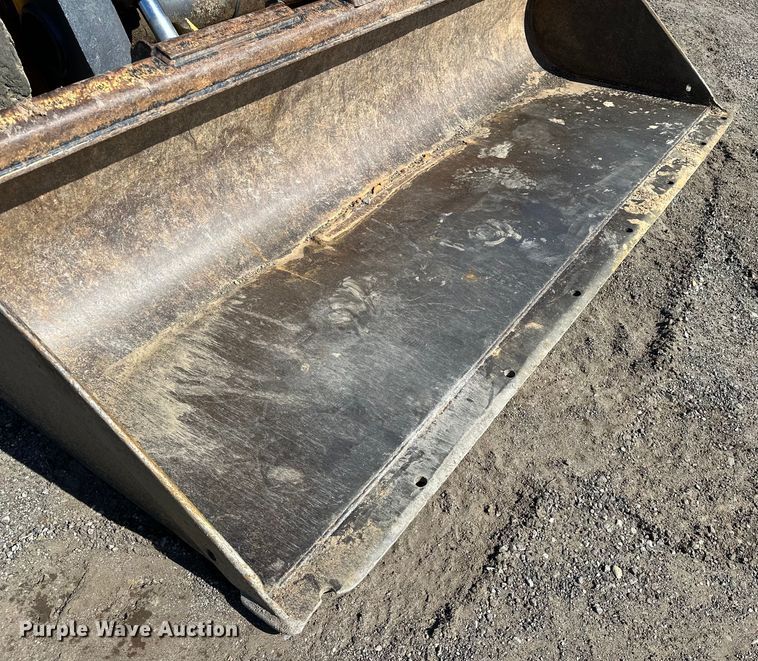 image for item OM9471 2016 John Deere  332E  skid steer loader