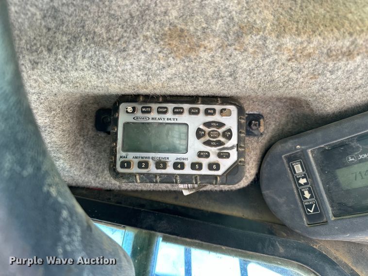 image for item OM9471 2016 John Deere  332E  skid steer loader