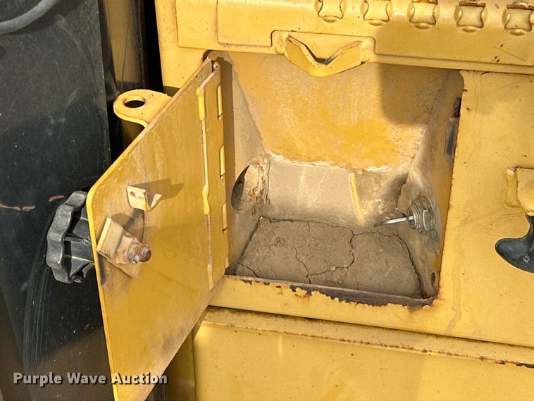 image for item OM9487 2008 Caterpillar  D6T XW VP dozer