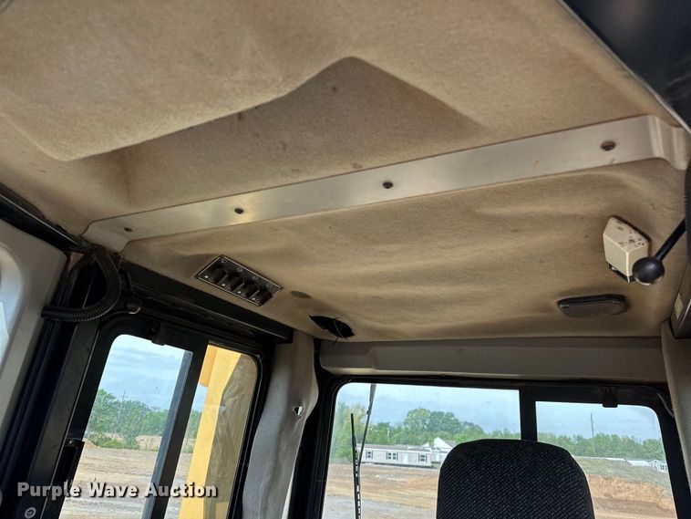 image for item OM9487 2008 Caterpillar  D6T XW VP dozer