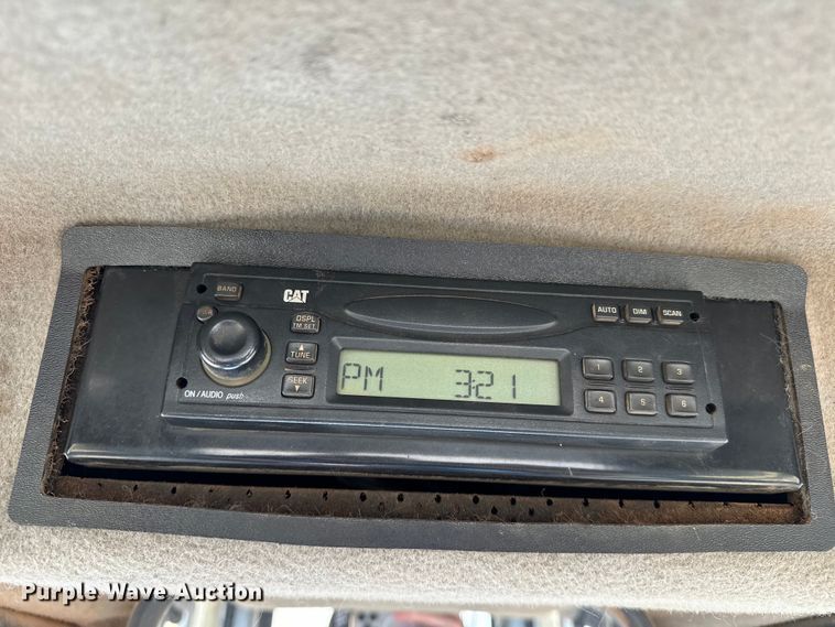 image for item OM9487 2008 Caterpillar  D6T XW VP dozer