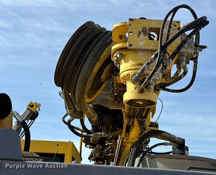 image for item OM9832 2006 Atlas Copco  ROC L6H-54 rock drill