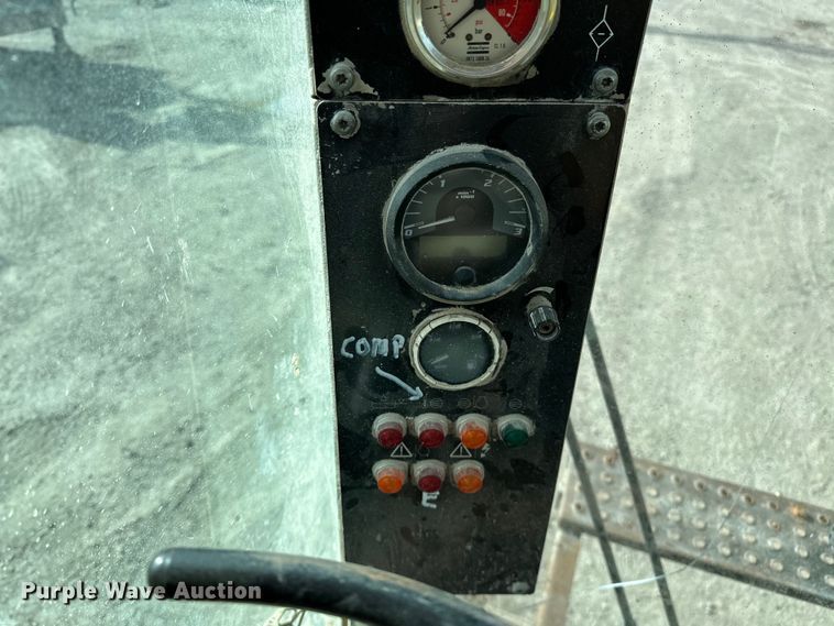 image for item OM9832 2006 Atlas Copco  ROC L6H-54 rock drill