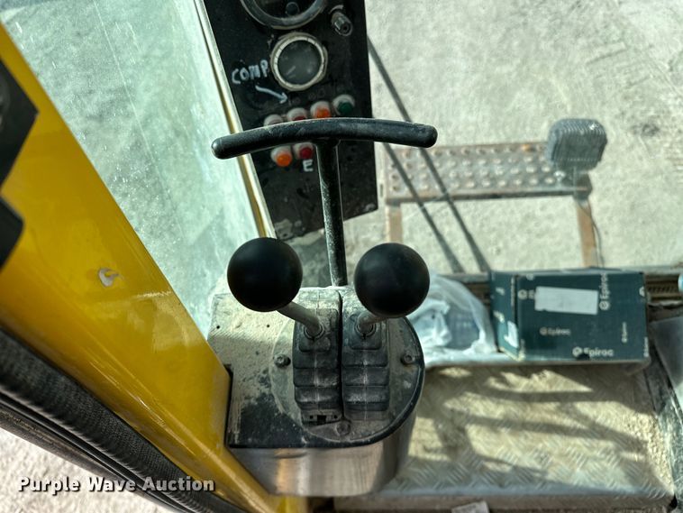 image for item OM9832 2006 Atlas Copco  ROC L6H-54 rock drill