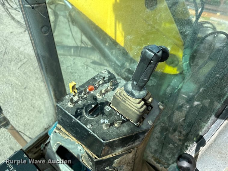 image for item OM9832 2006 Atlas Copco  ROC L6H-54 rock drill