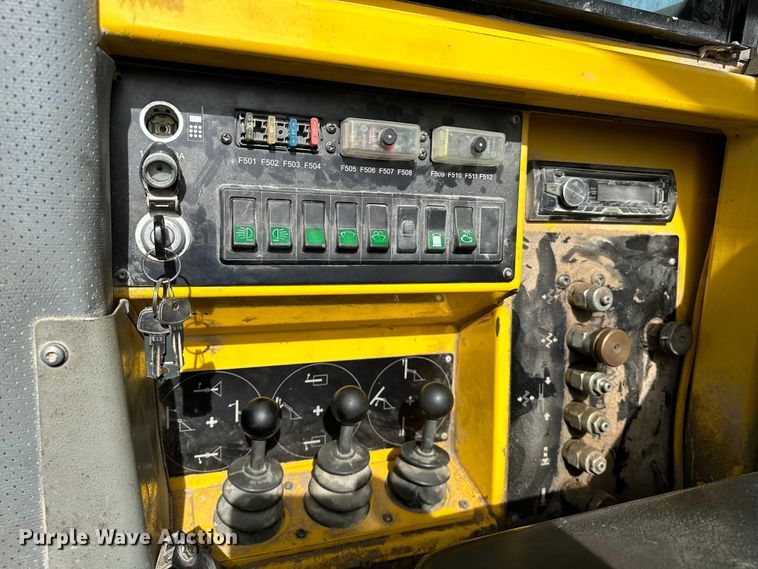 image for item OM9832 2006 Atlas Copco  ROC L6H-54 rock drill