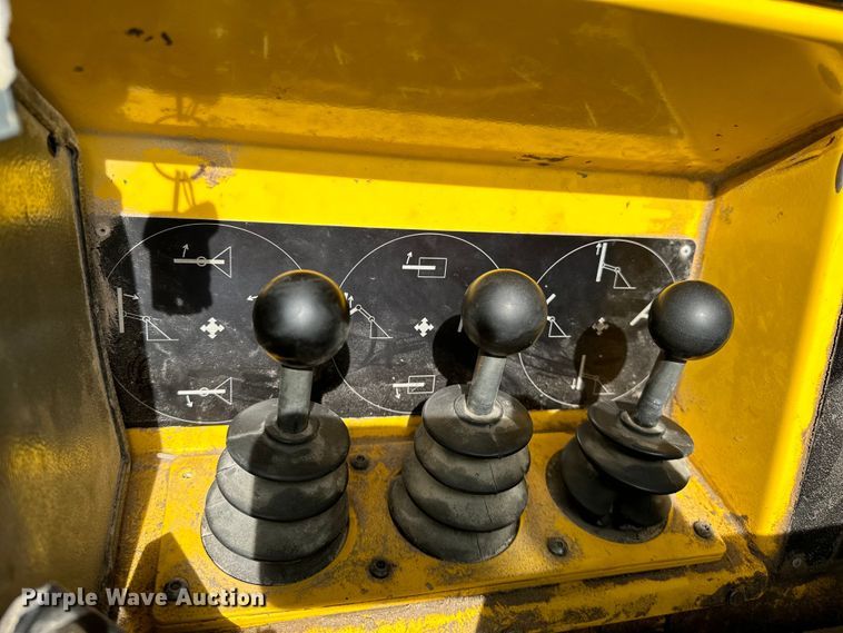 image for item OM9832 2006 Atlas Copco  ROC L6H-54 rock drill