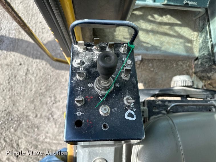 image for item OM9832 2006 Atlas Copco  ROC L6H-54 rock drill