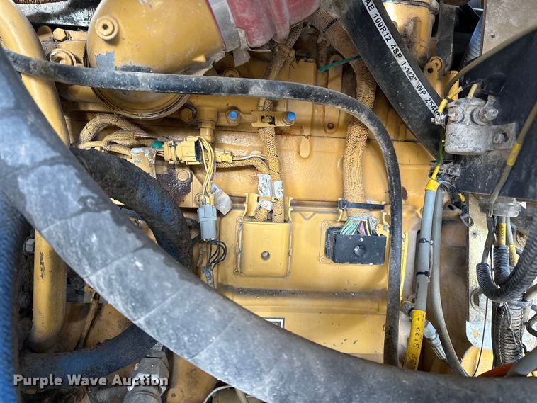 image for item OM9832 2006 Atlas Copco  ROC L6H-54 rock drill