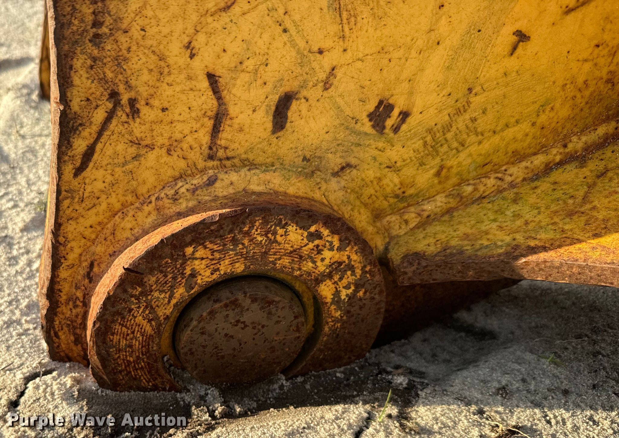 Tag excavator root rake in Lee, FL | Item EH5415 sold | Purple Wave