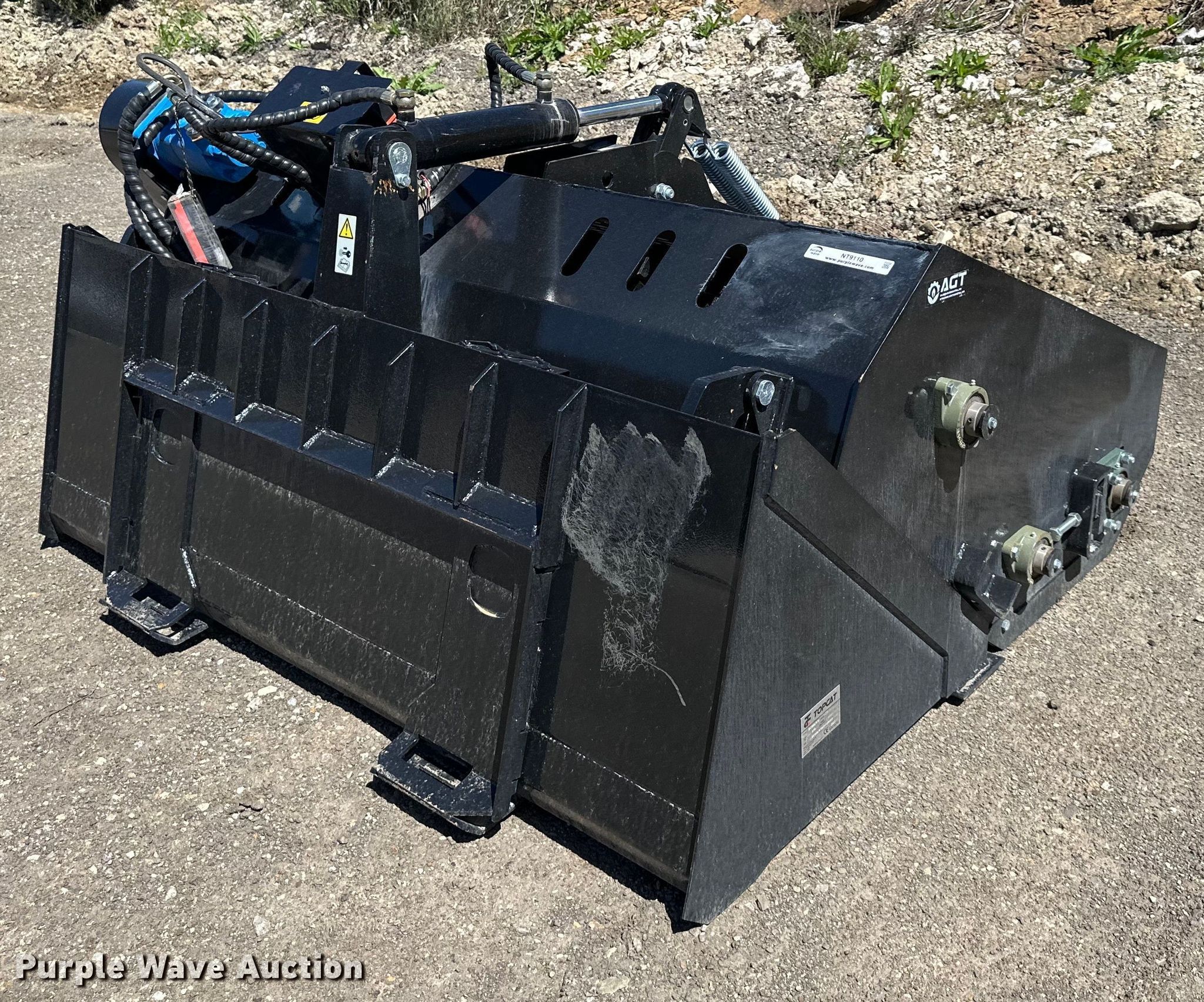 2023 TopCat ECSSLR72 skid steer landscape rake in Tonganoxie, KS Item