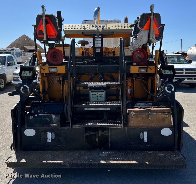 image for item DK6827 2008 LeeBoy 8816 paver