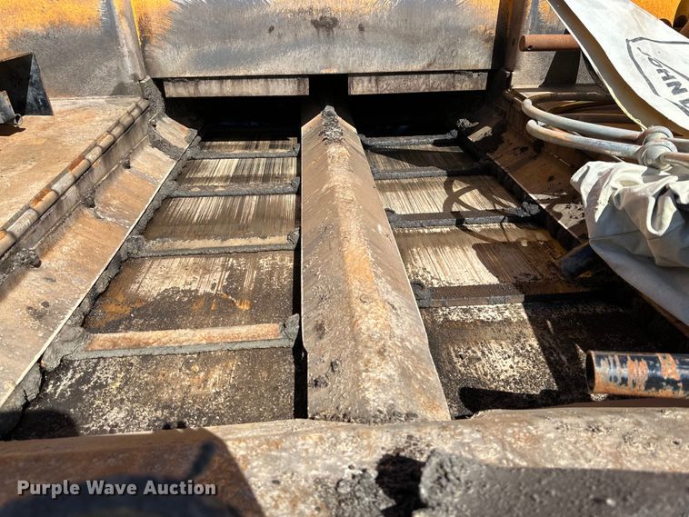 image for item DK6827 2008 LeeBoy 8816 paver