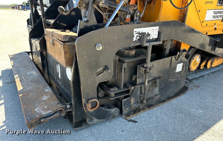 image for item DK6827 2008 LeeBoy 8816 paver