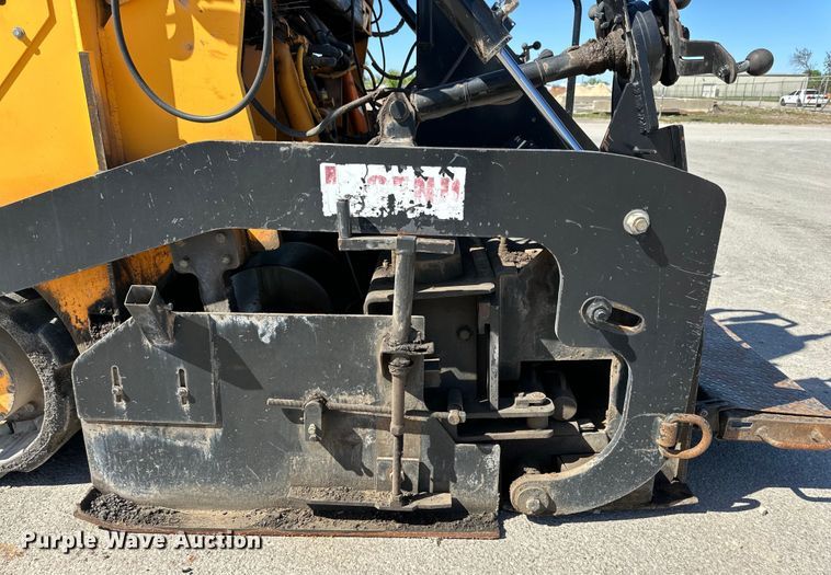 image for item DK6827 2008 LeeBoy 8816 paver