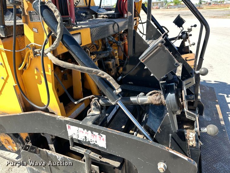 image for item DK6827 2008 LeeBoy 8816 paver