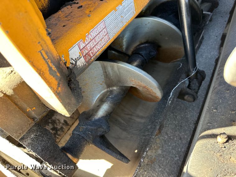 image for item DK6827 2008 LeeBoy 8816 paver