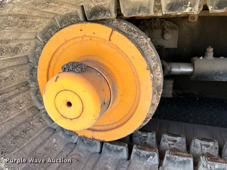 image for item DK6827 2008 LeeBoy 8816 paver