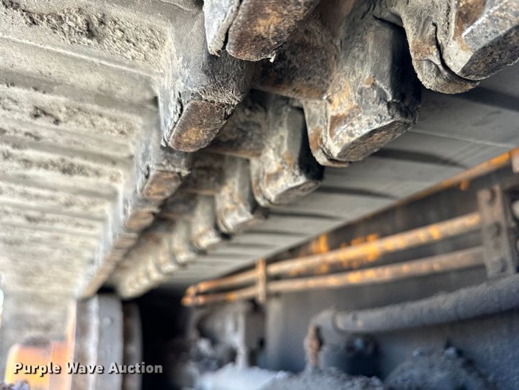 image for item DK6827 2008 LeeBoy 8816 paver