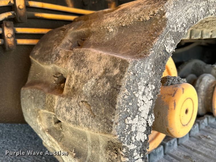 image for item DK6827 2008 LeeBoy 8816 paver