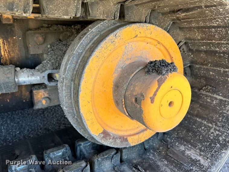 image for item DK6827 2008 LeeBoy 8816 paver