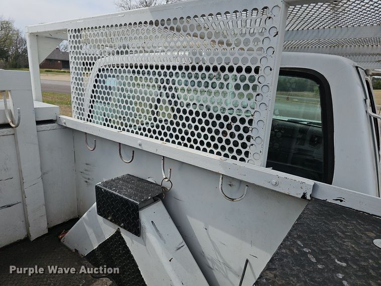 image for item DM1596 1999 Ford F Series bucket truck