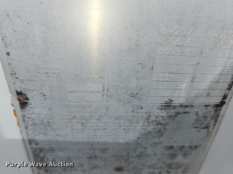 image for item DM1596 1999 Ford F Series bucket truck