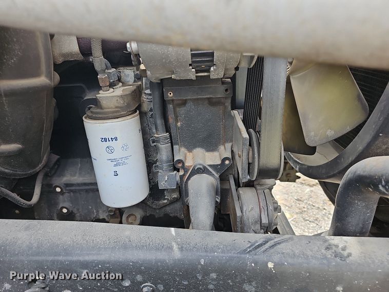 image for item DM1596 1999 Ford F Series bucket truck