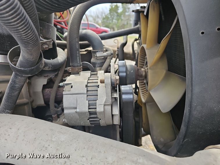 image for item DM1596 1999 Ford F Series bucket truck