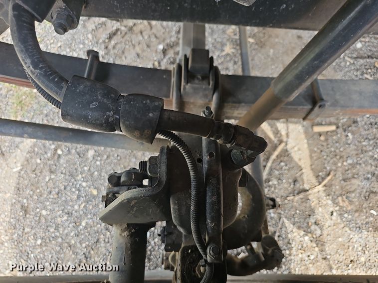 image for item DM1596 1999 Ford F Series bucket truck