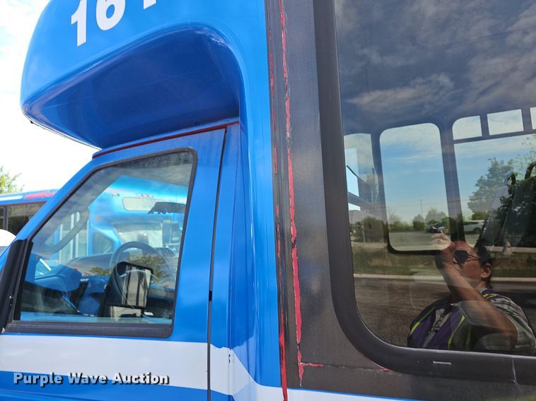 image for item DM1613 2014 Eldorado National Aerotech Ford 220 shuttle bus