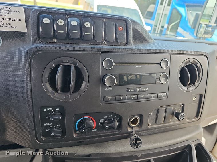 image for item DM1613 2014 Eldorado National Aerotech Ford 220 shuttle bus