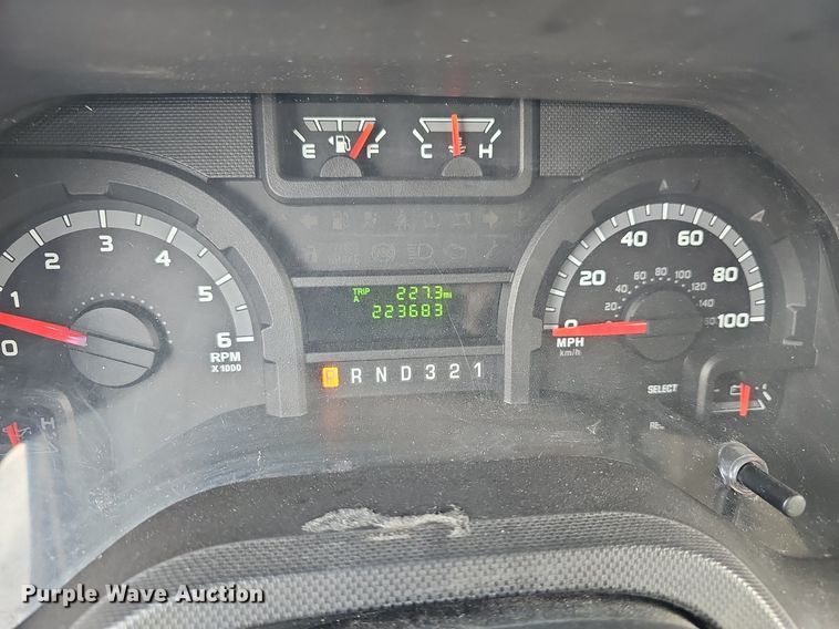 image for item DM1613 2014 Eldorado National Aerotech Ford 220 shuttle bus