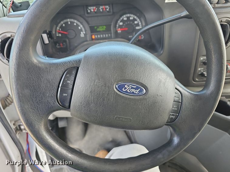 image for item DM1613 2014 Eldorado National Aerotech Ford 220 shuttle bus