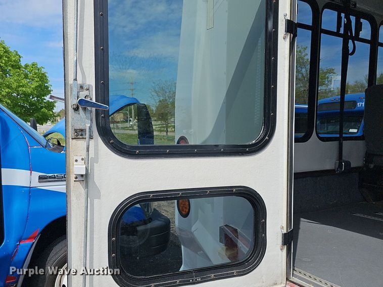 image for item DM1613 2014 Eldorado National Aerotech Ford 220 shuttle bus