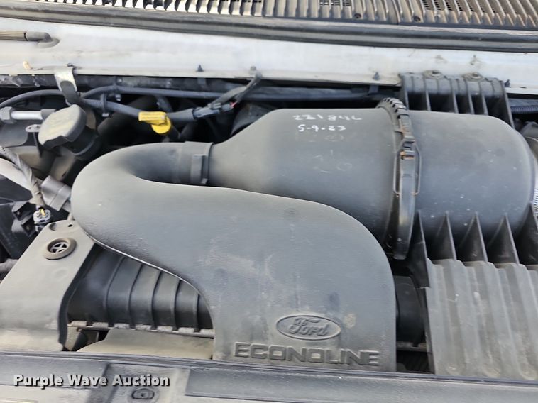 image for item DM1613 2014 Eldorado National Aerotech Ford 220 shuttle bus