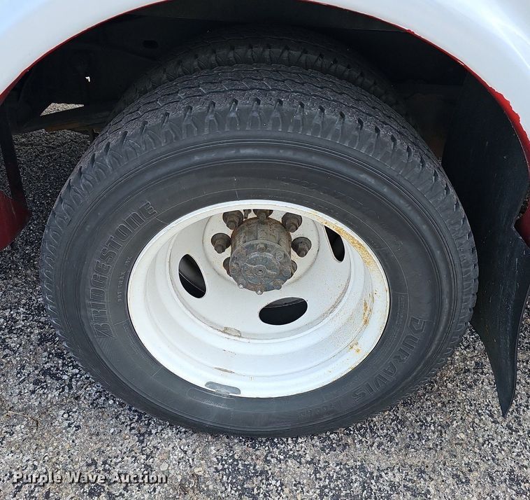 image for item DM1613 2014 Eldorado National Aerotech Ford 220 shuttle bus