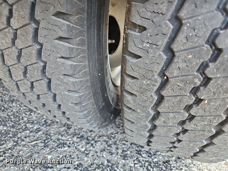 image for item DM1613 2014 Eldorado National Aerotech Ford 220 shuttle bus