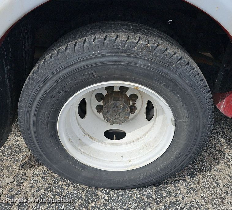 image for item DM1613 2014 Eldorado National Aerotech Ford 220 shuttle bus