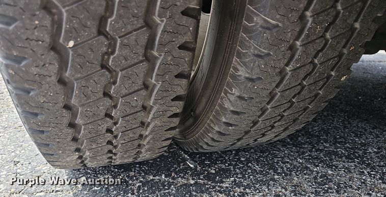 image for item DM1613 2014 Eldorado National Aerotech Ford 220 shuttle bus