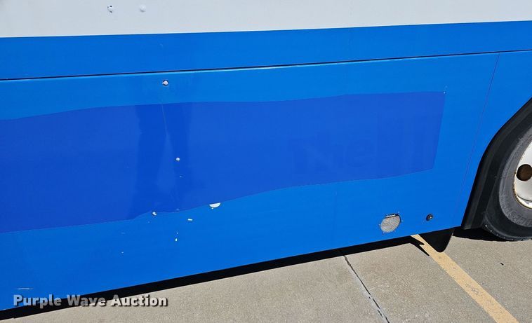 image for item DM1614 2007 Gillig  G27D102N4 transit bus