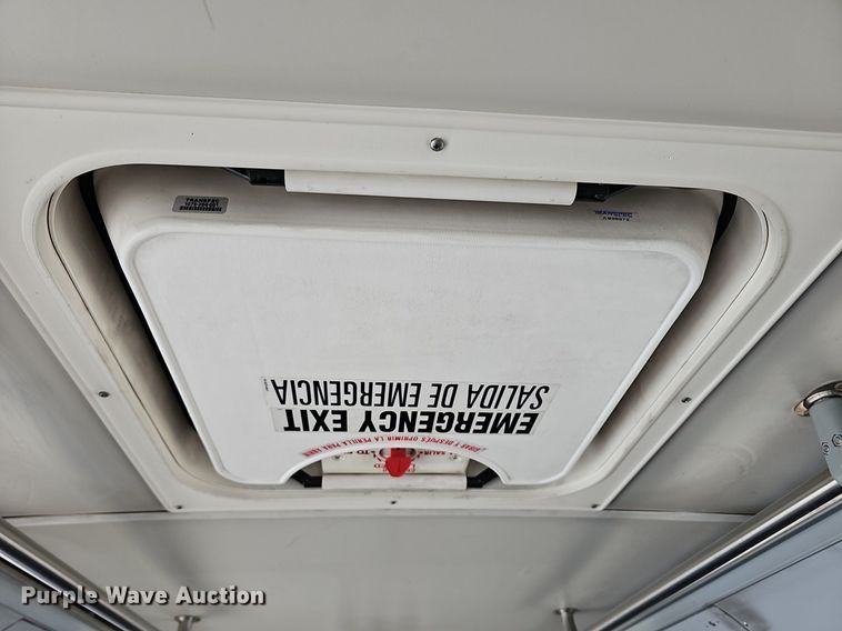 image for item DM1614 2007 Gillig  G27D102N4 transit bus