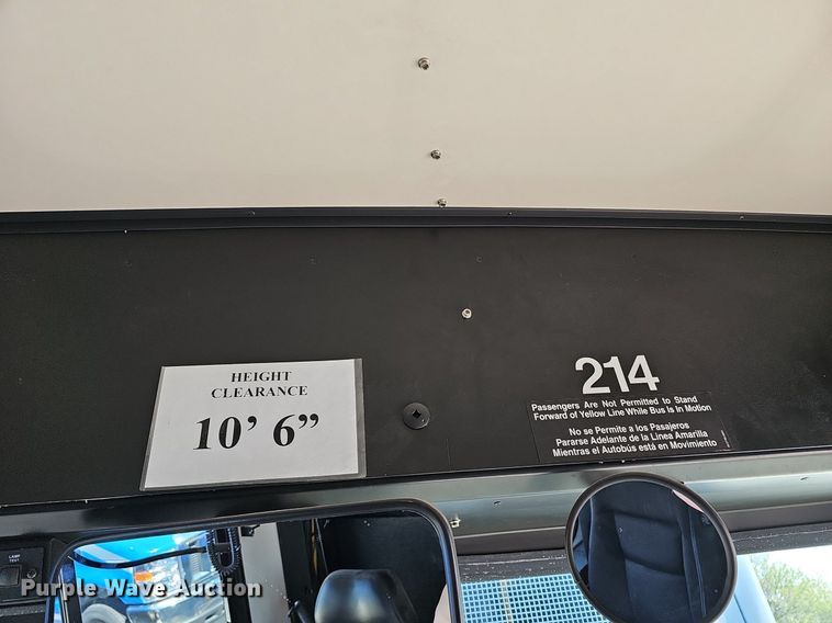 image for item DM1614 2007 Gillig  G27D102N4 transit bus