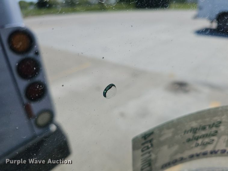 image for item DM1614 2007 Gillig  G27D102N4 transit bus