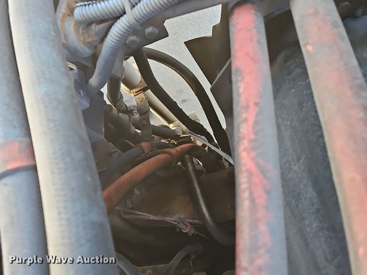 image for item DM1614 2007 Gillig  G27D102N4 transit bus