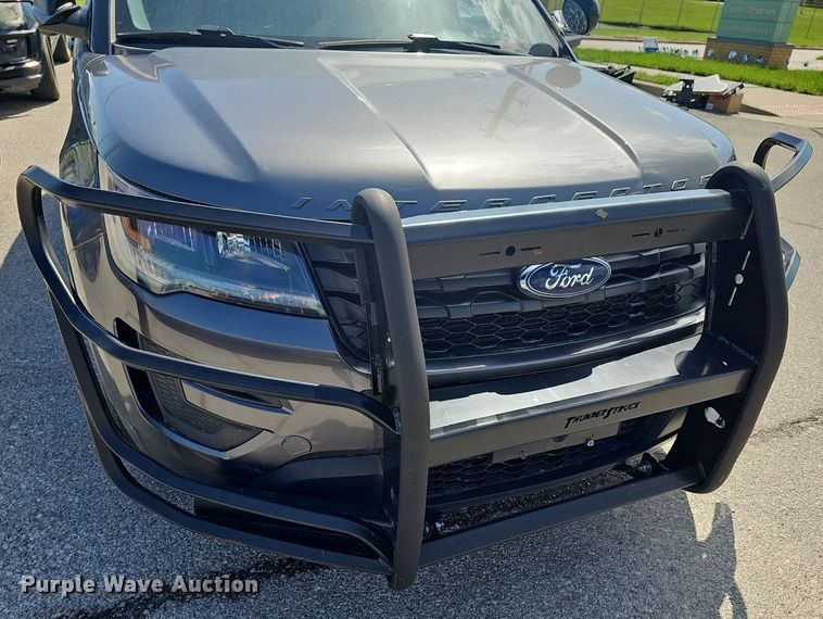 image for item DM1616 2019 Ford Explorer Police Interceptor  SUV