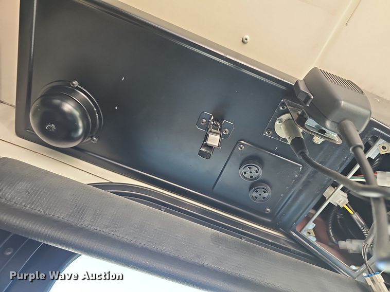 image for item DM1618 2006 Gillig  G29D102N4 transit bus